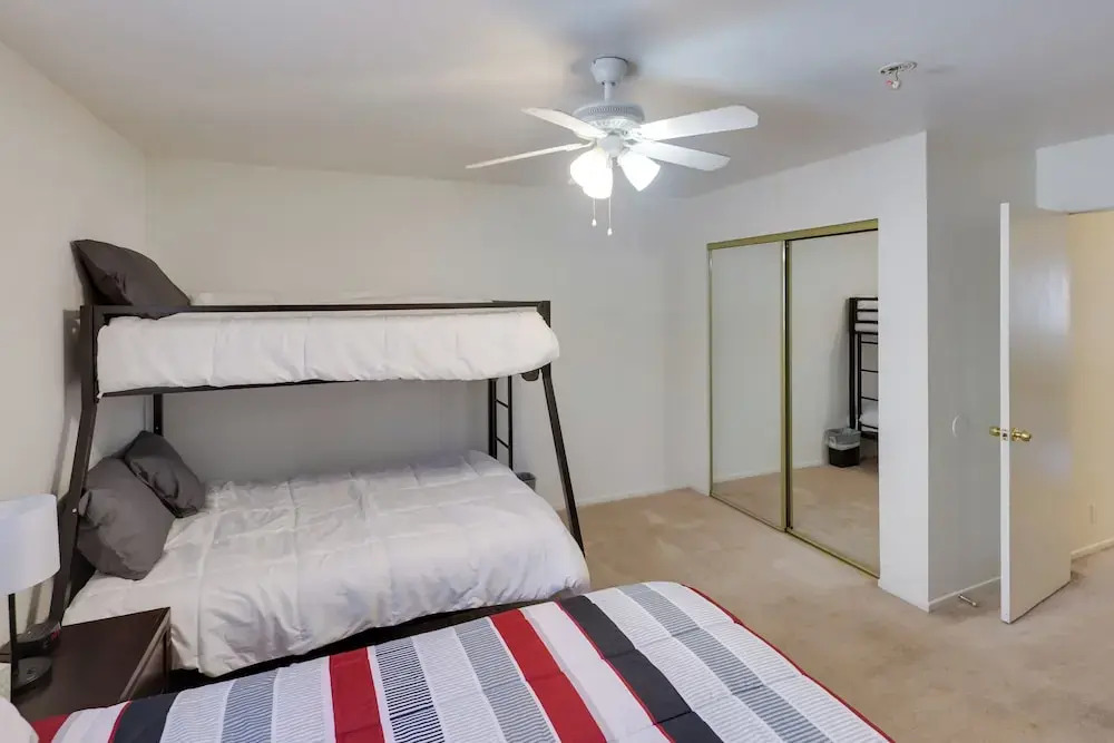 Quaint Bullhead City Getaway ~ 2 Mi to River!
