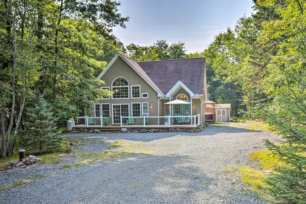Near Lake & Hiking: Pocono Home w/ Hot Tub