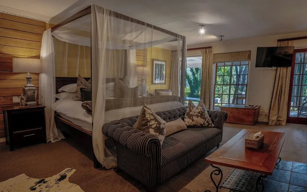 Silvermist Hotel
