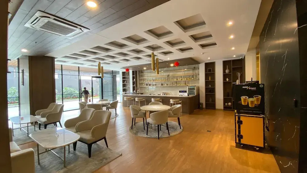 Simple And Modern Studio At Apartment Kingland Avenue