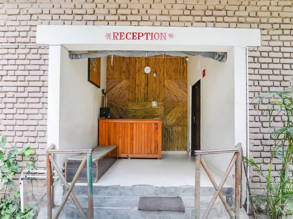 OYO 3854 Corbett Call
