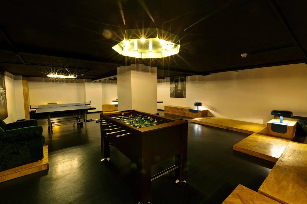 Amstel House Hostel