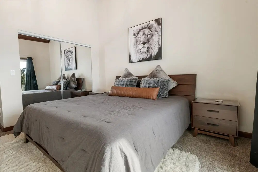 North Star Bear Chalet - Newly Remodeled With Slope And Lake Views! 3 Bedroom Cabin