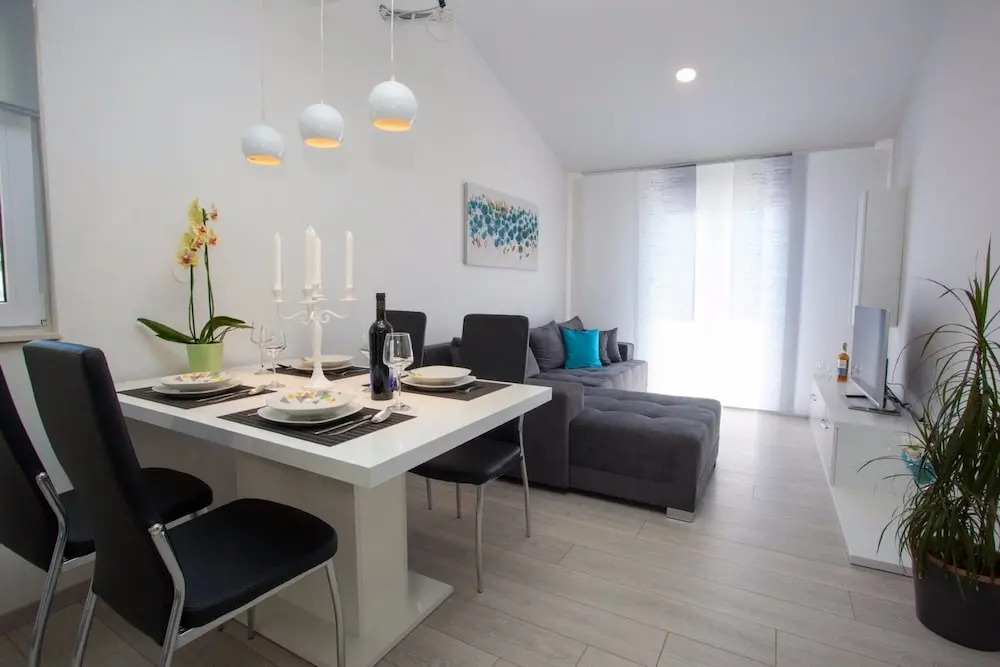 Villa Ana - Makarska by Villas Guide