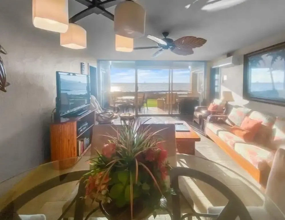 Menehune Shores, #115^ 3 Bedroom Condo by RedAwning