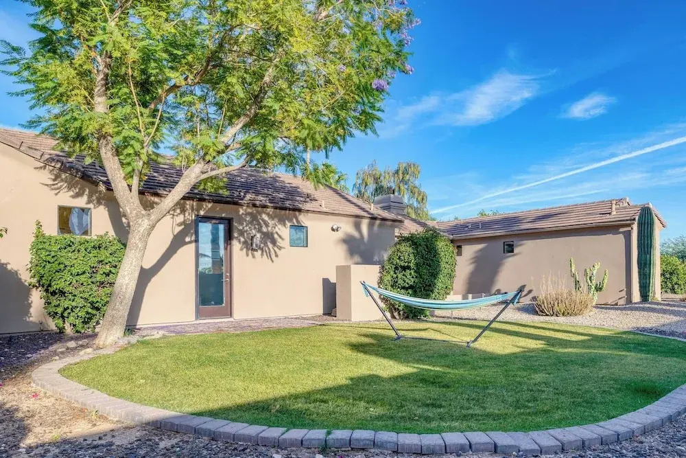 Luxe Scottsdale Oasis With Pool, Hot Tub, Firepit and Outdoor Lounge Avantstay