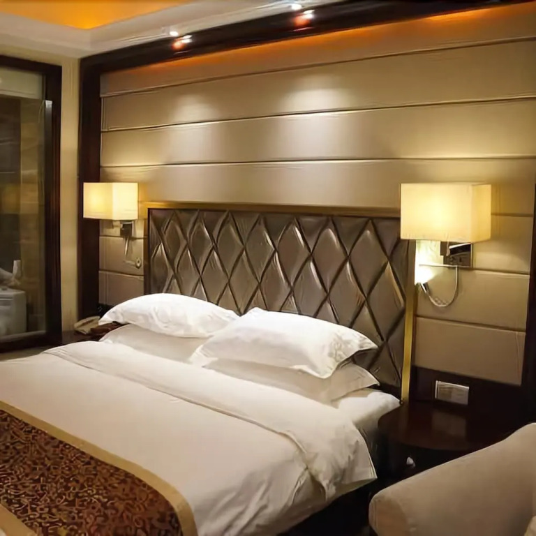 Manhattan Hotel
