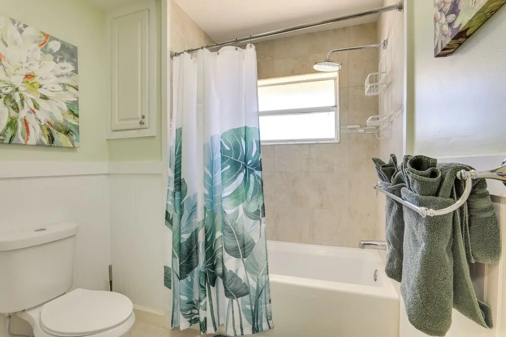 Sarasota House w/ Private Pool - 4 Mi to Beach!