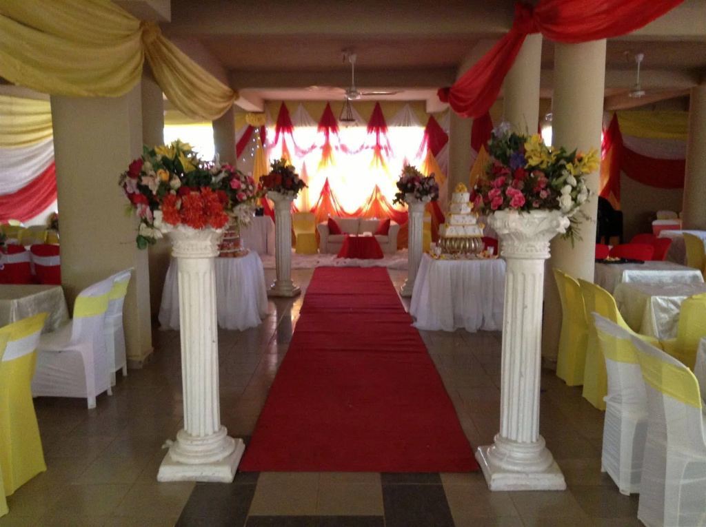 Pinnacle Hotels and Suites