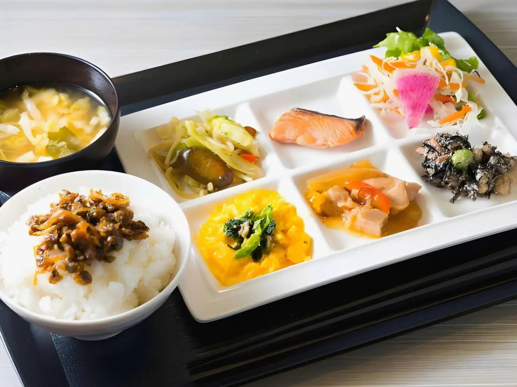 Super Hotel Yokkaichi Ekimae
