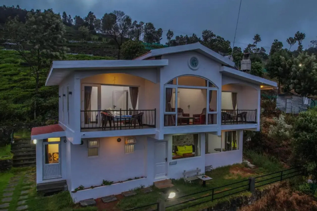 Peri Resorts