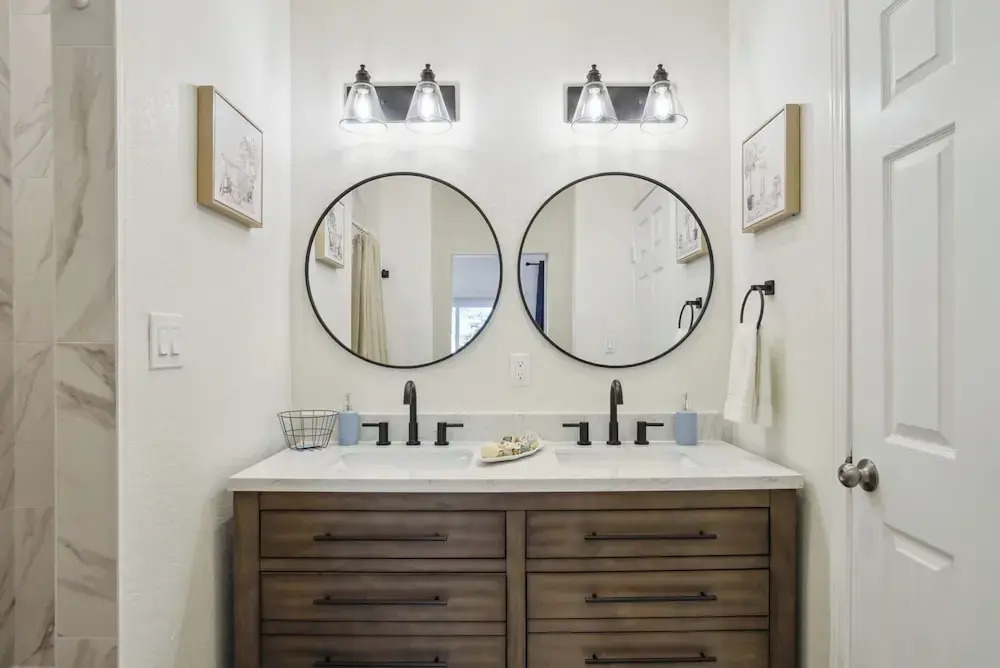 Blissful 5br/3ba Haven Near Riverwalk & Downtown!