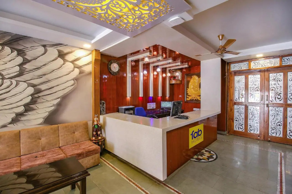 Fabhotel Kanta Shrawan Arcade