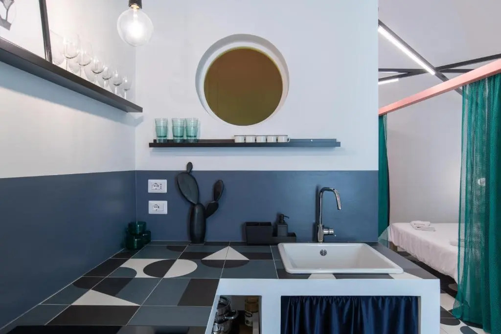 Balloon Design Studio Apartment