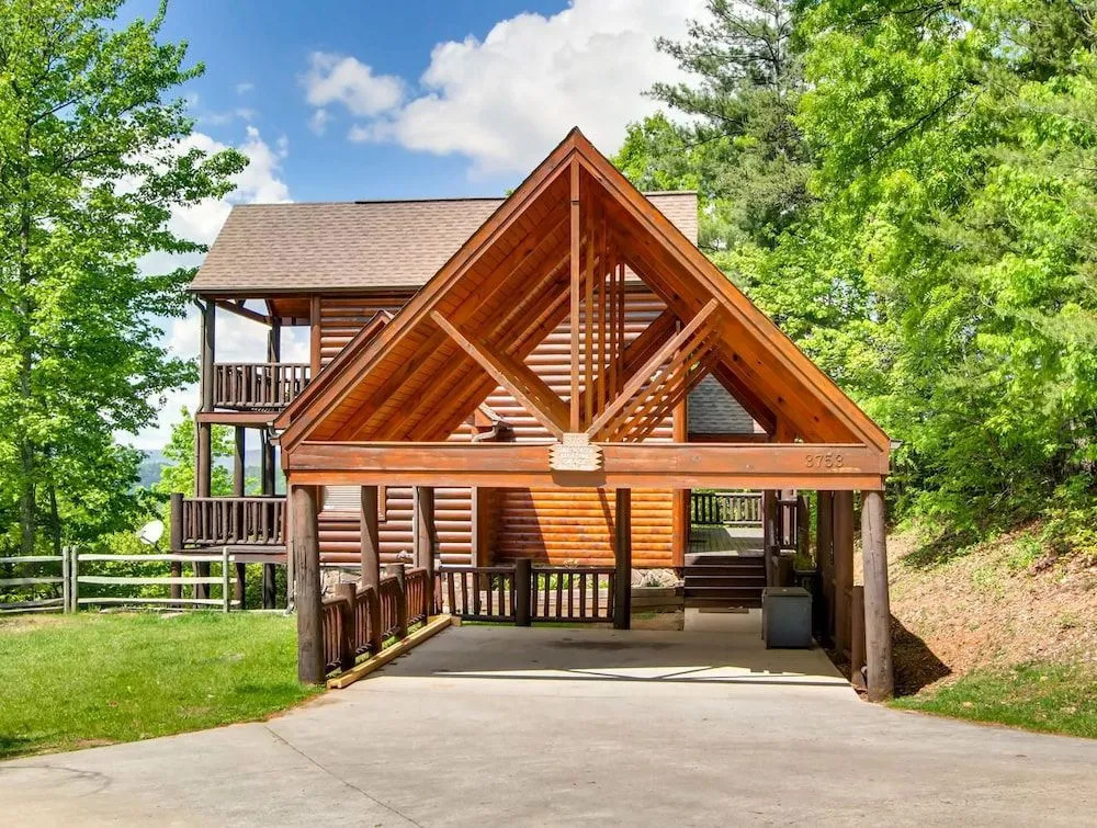 Amazing Grace 3 Bedrooms 3 Bathrooms Cabin