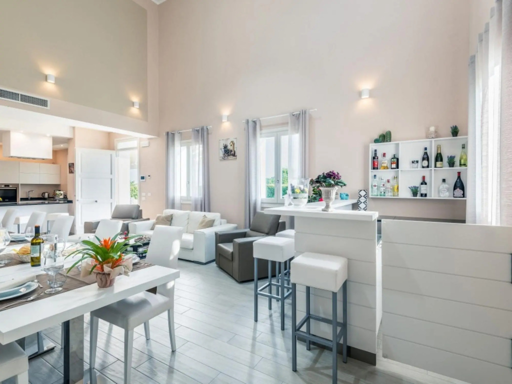 Modern and Elegant Villa With Pool and Wellness Room-villa Benessere