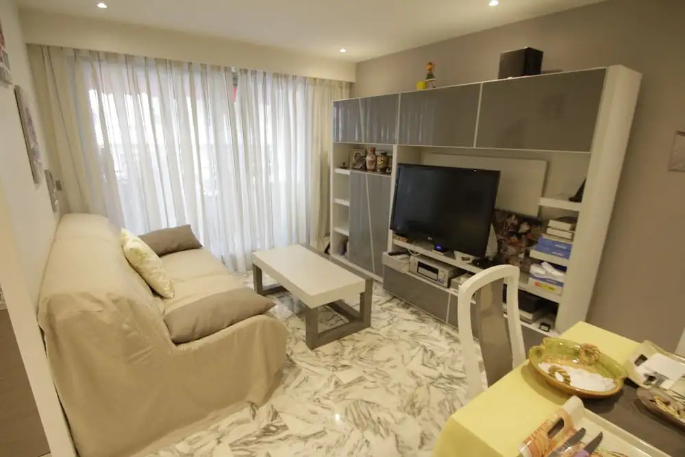 B&B Le France Nice Centre