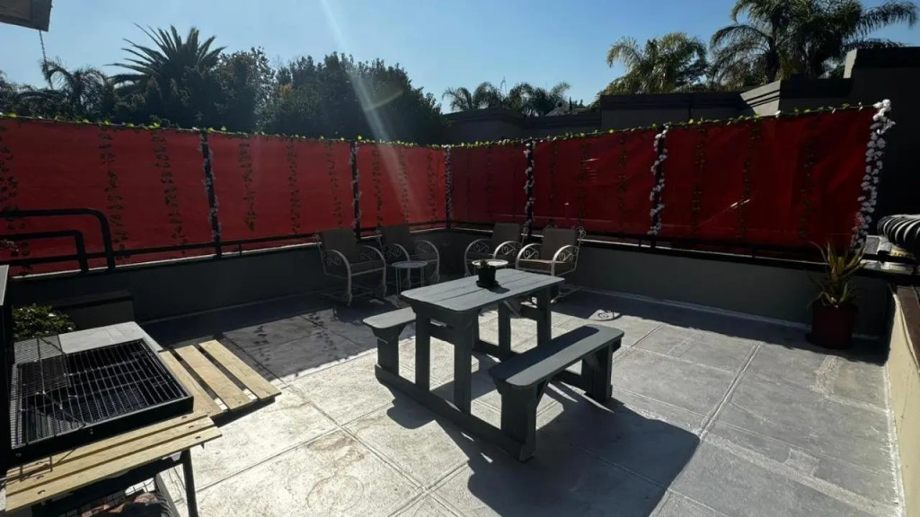 3 on 5: Houghton 3 Bedroom Home