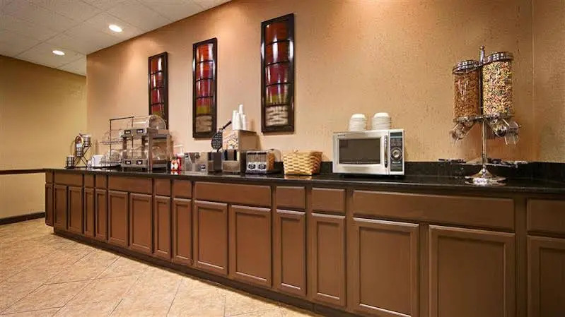 Best Western Plus Johnson City Hotel & Conference