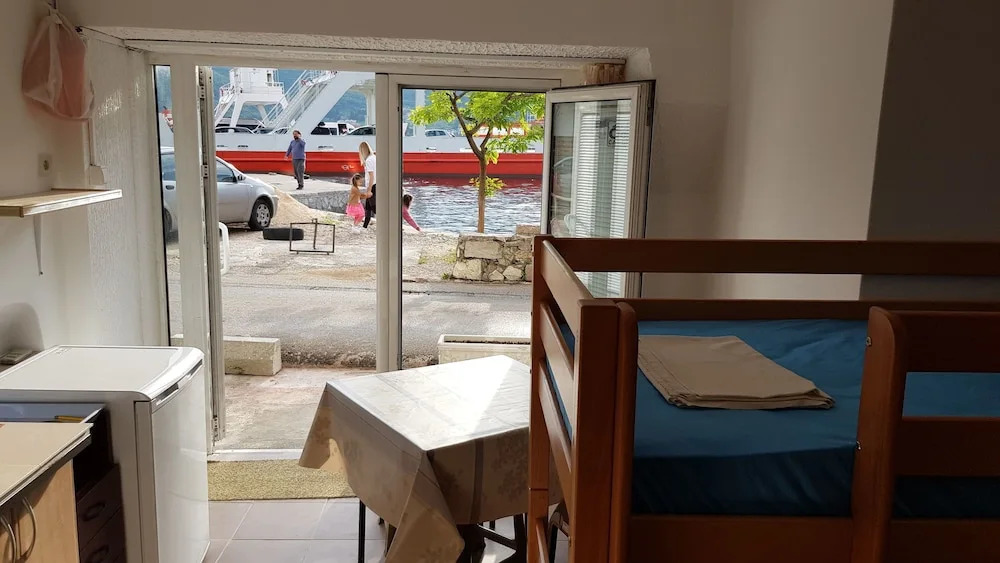 Apartment SeaShore Vjeko