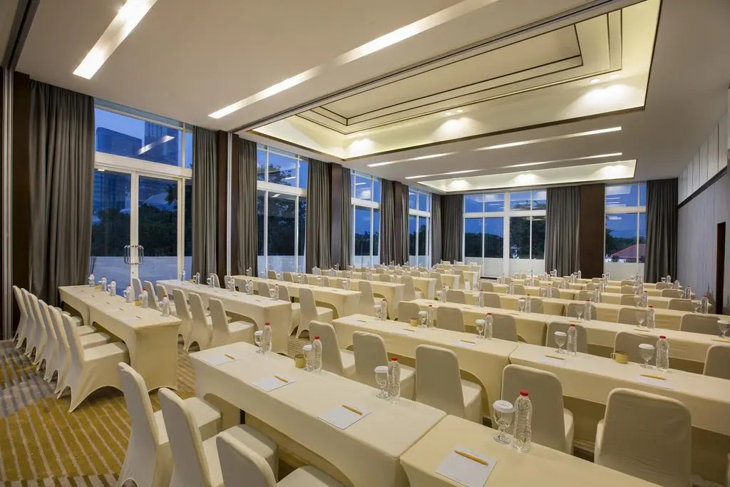 Kampi Hotel Tunjungan - Surabaya