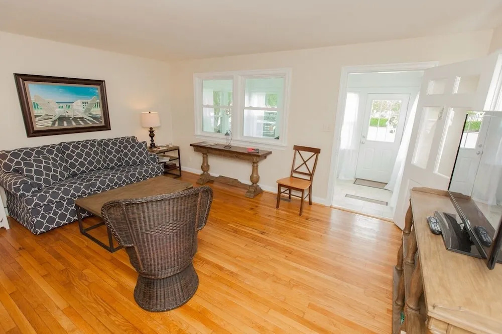 116 B 81st Street - 2 Br Home