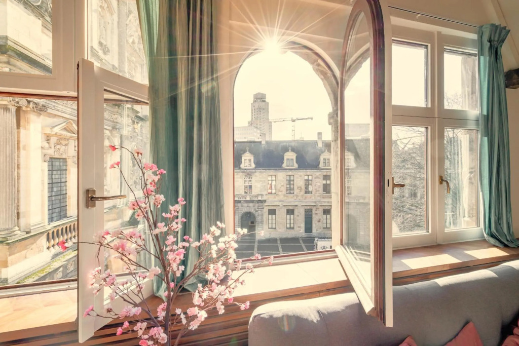 The Hendrik Square Residence