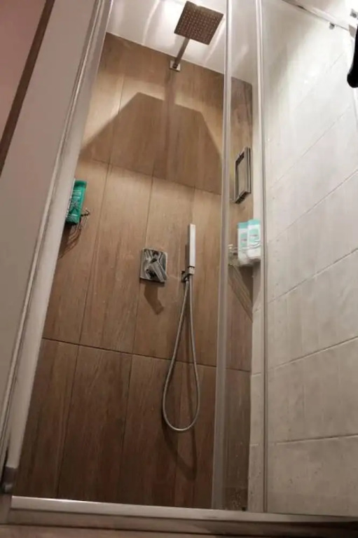 New Luxurious Studio at the Acropolis Foot Hills