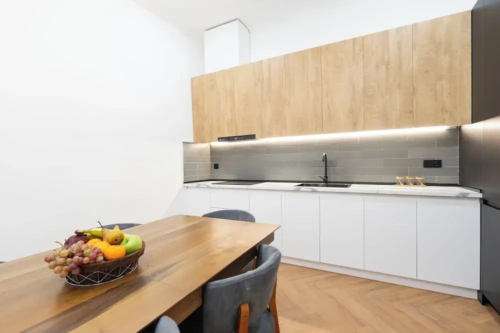 Chic & Modern 4BR Home in Old Tbilisi