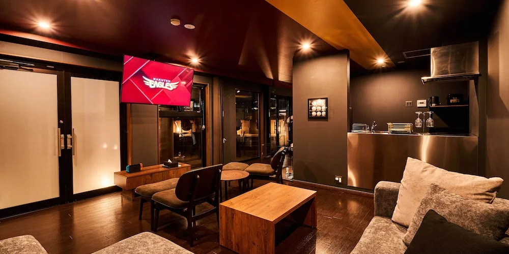 Rakuten STAY x EAGLES 202 with Roof balcony