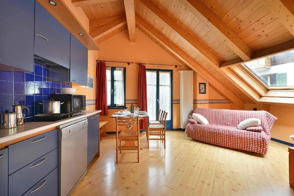 Casa Cola