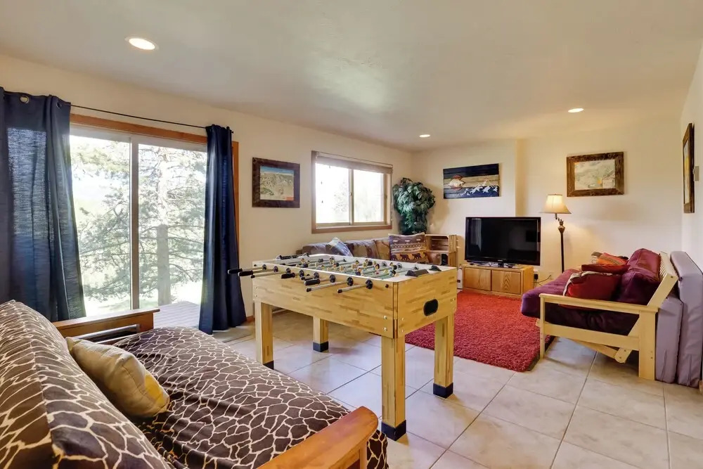 4 Mi to Marina: Family Townhome in Silverthorne!