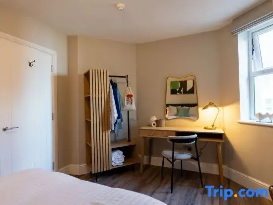 Wellington Place | 1 bedroom Apartment No.2