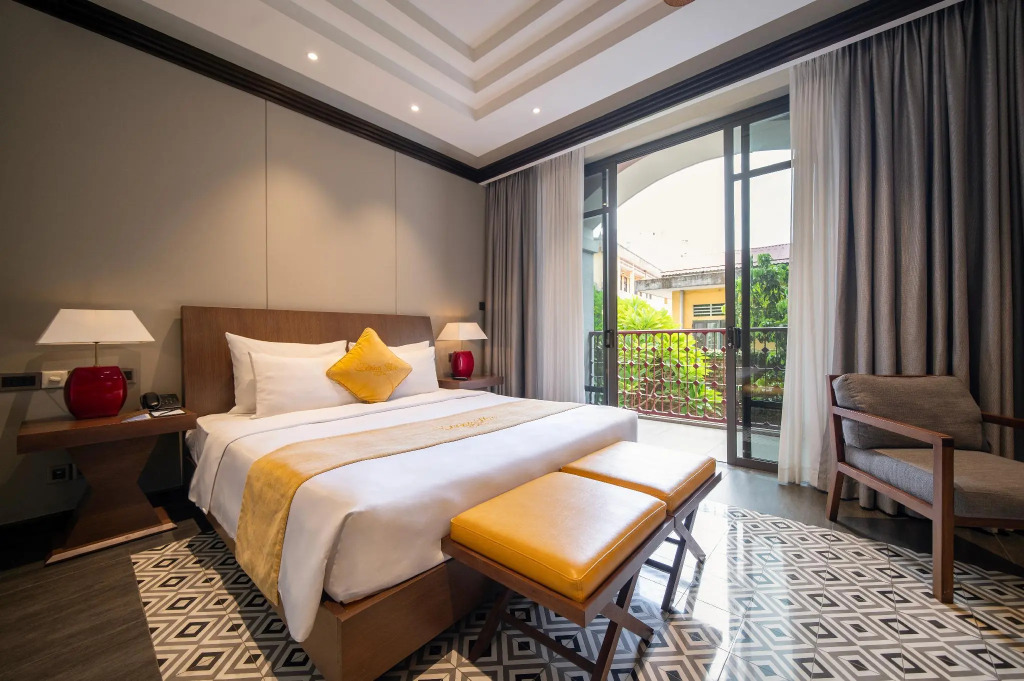 Senna Hue Hotel