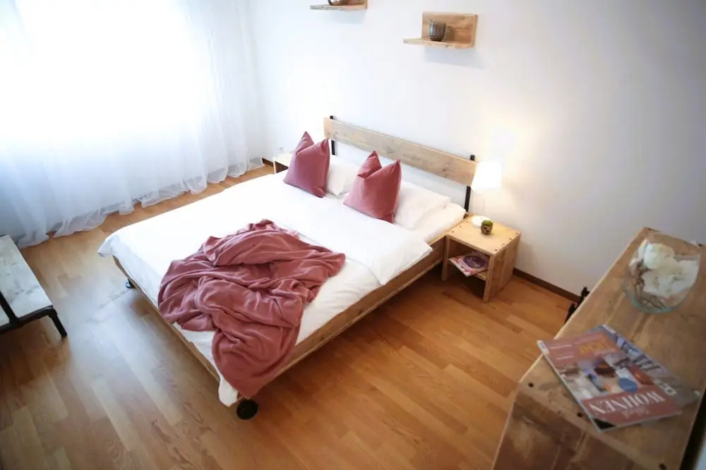 Nest - Herti