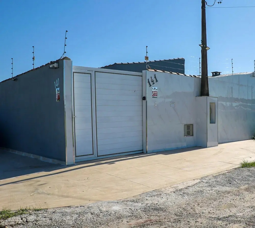 Casa Completa com Piscina e Churrasq pet Friendly