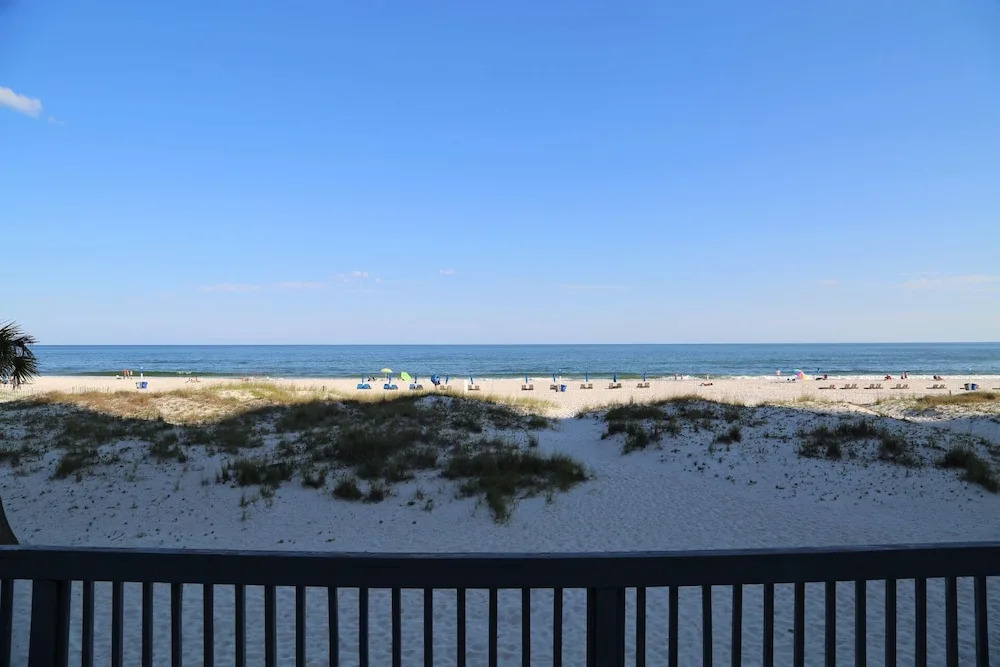 Ocean Reef 802 3 Bedroom Townhouse by RedAwning