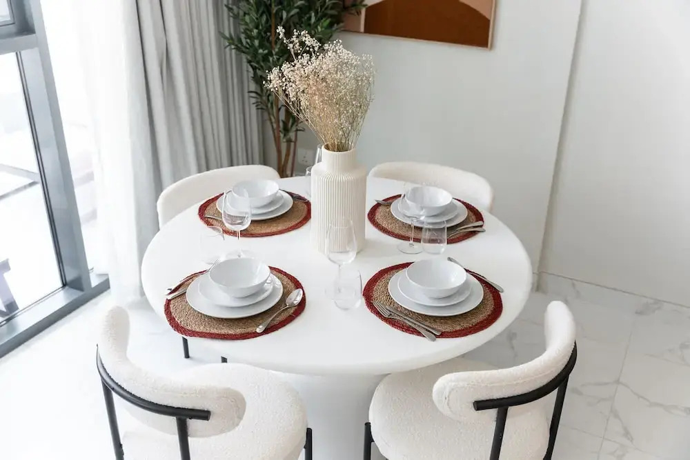 Contemporary 2BR in Azizi Greenfield - Meydan