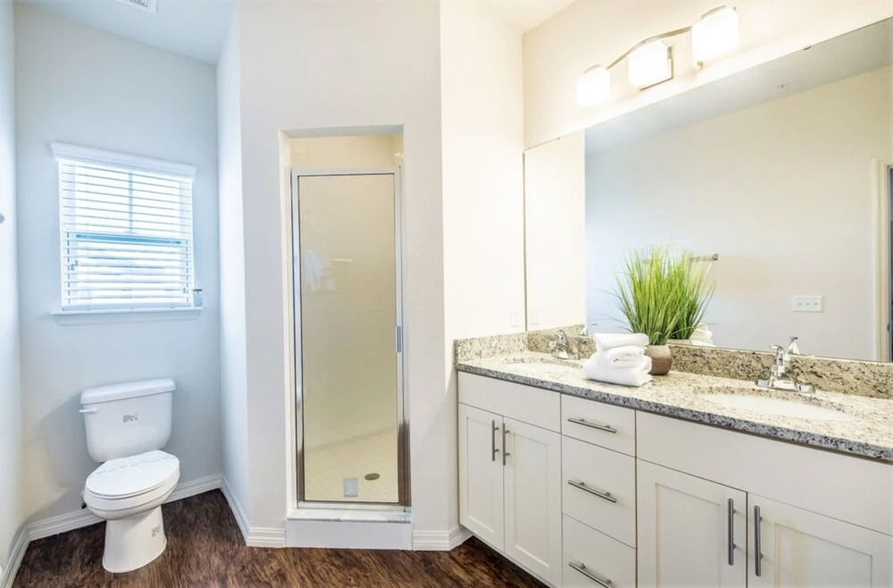 Lucaya Village - 8951 Shine Drive