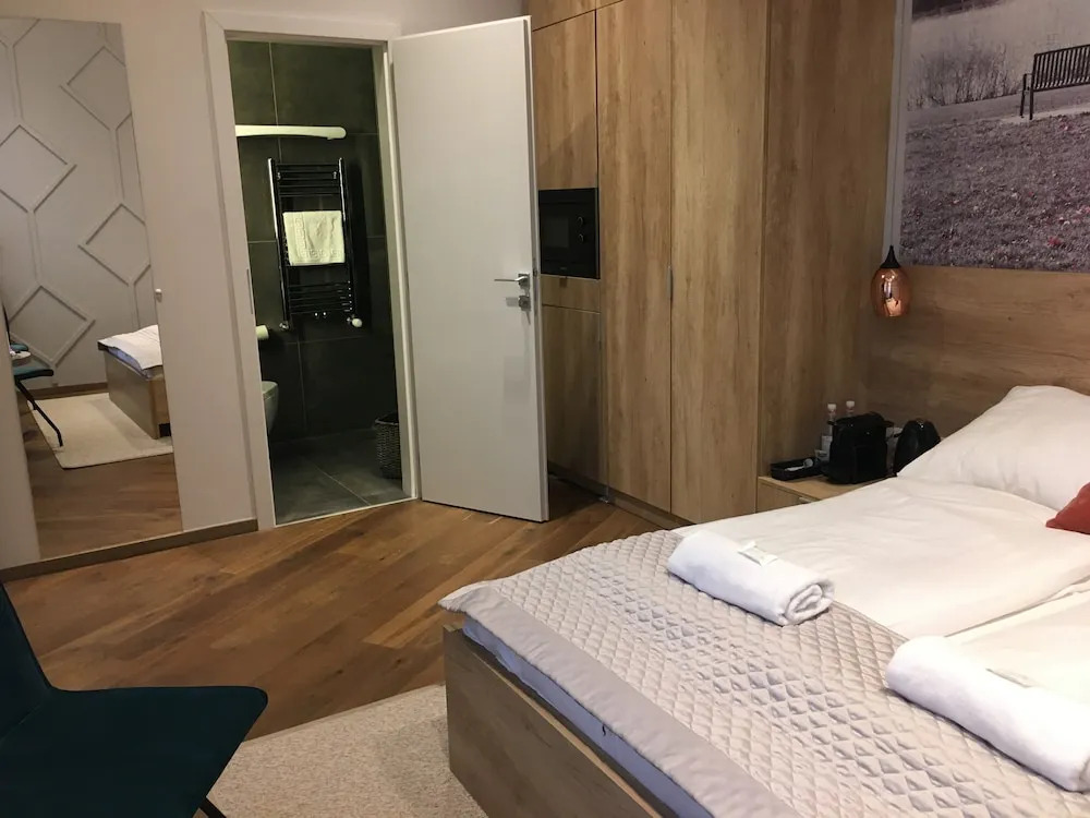 Lakeside Budapest Residences 1 MIN FROM METRO