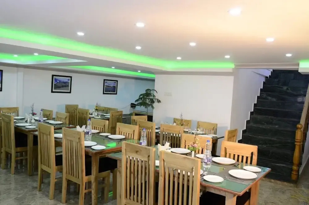 Hotel Leh Residency
