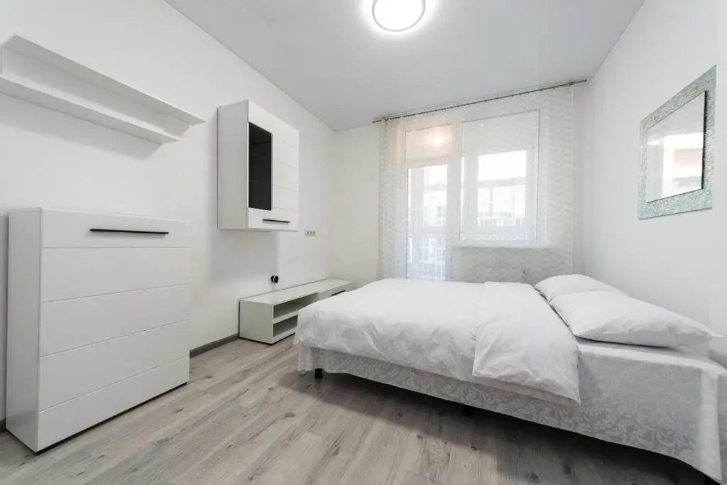 FlatRent Drahomanova 2a, Генератор! ліфти вода опалення