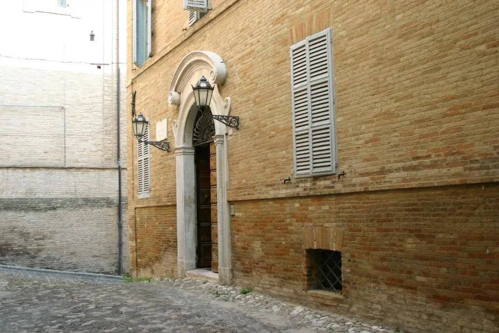 Palazzo Capparucci - Dimora storica
