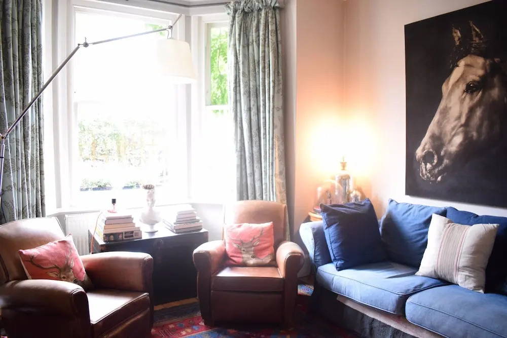 Spacious Home Located in Ladbroke Grove