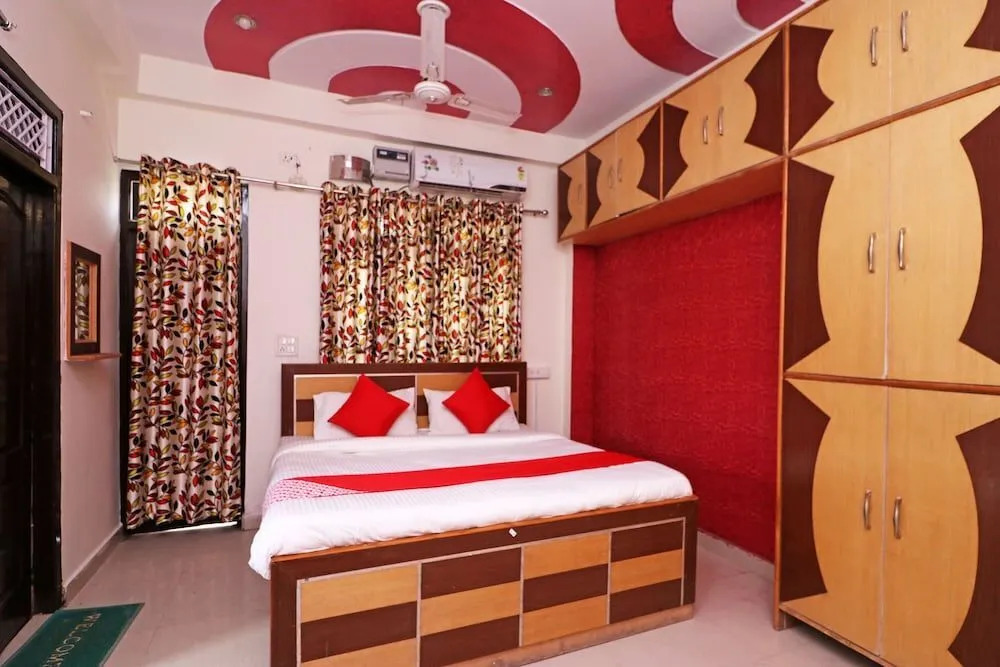 New Delhi Guest House By OYO Rooms