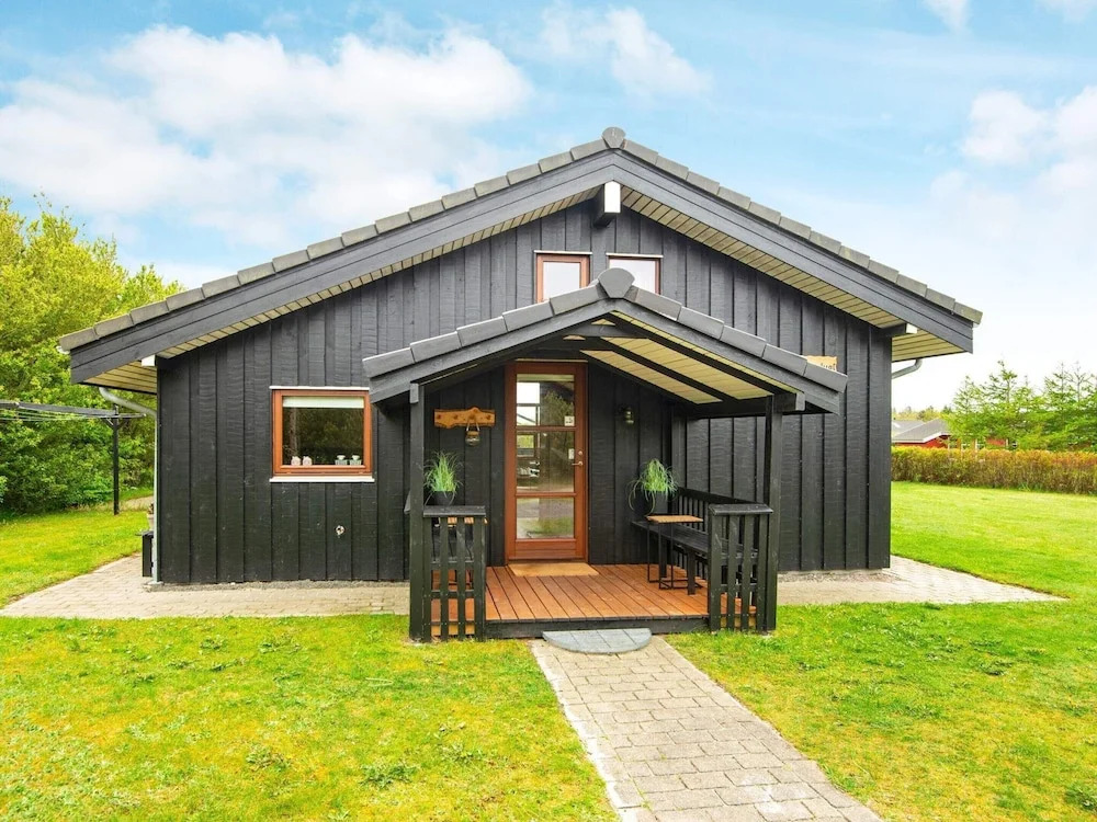 Spacious Holiday Home in Tarm near Beach