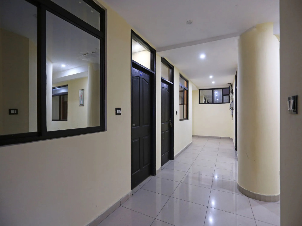 OYO 8232 Hotel KRB Paradise