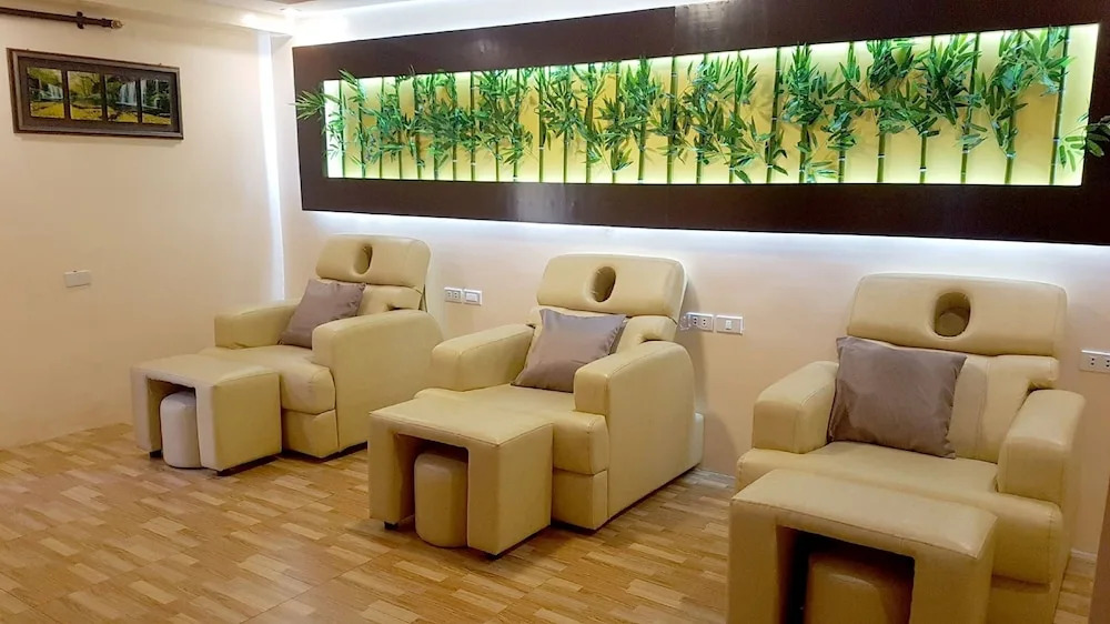 Dream Hotel
