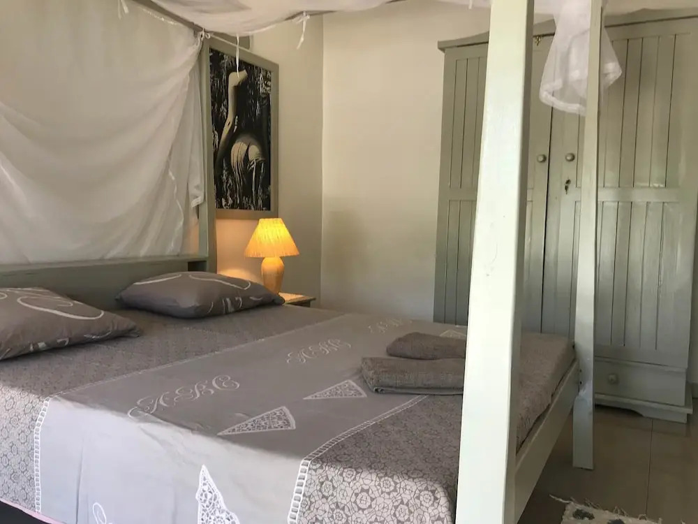 Wonderful Poolside Bungalow Perfect for 2 People
