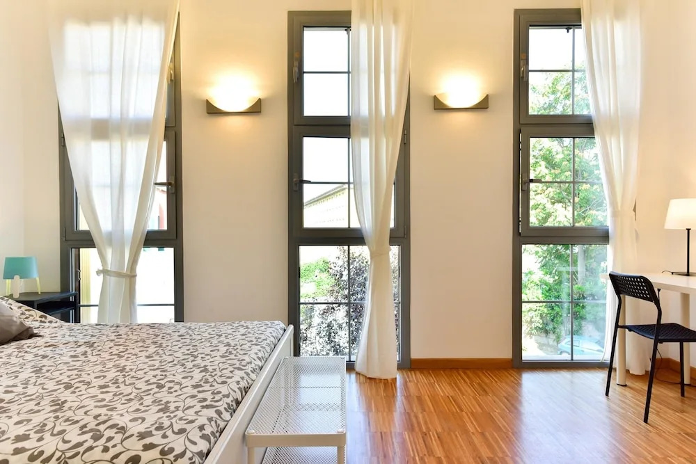 Libetta 8pax Apartment